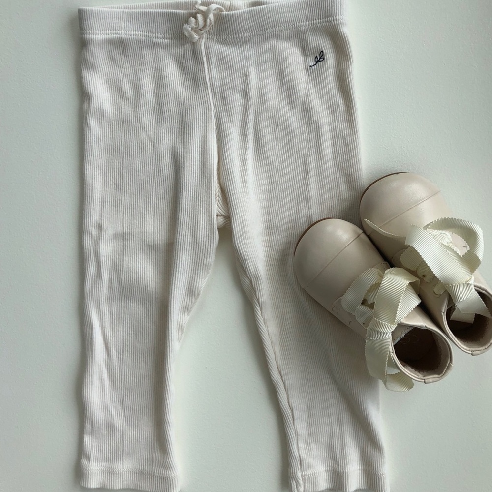 Bebe Organic ivory leggings